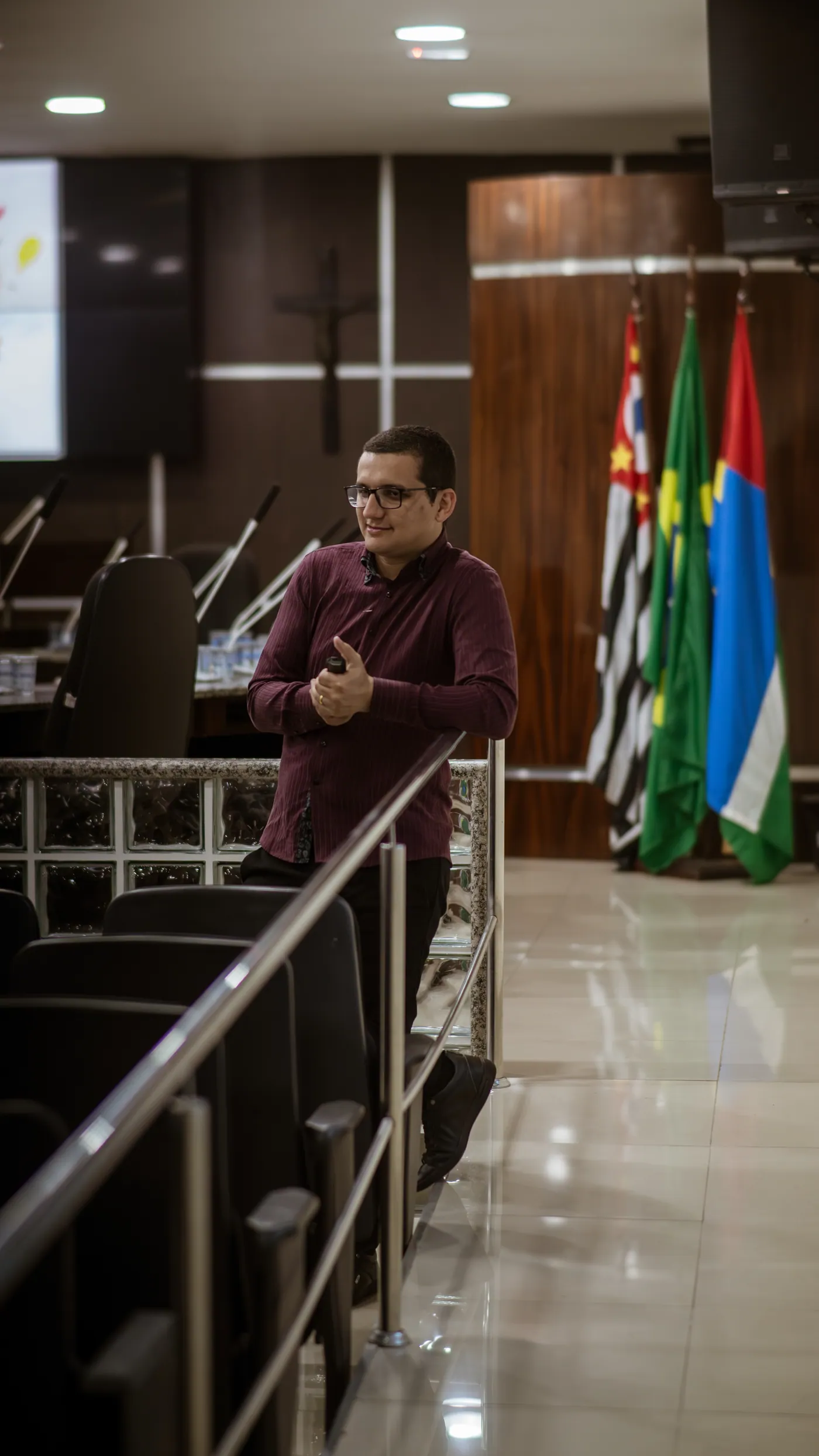 Luiz Fernando Miguel em auditório